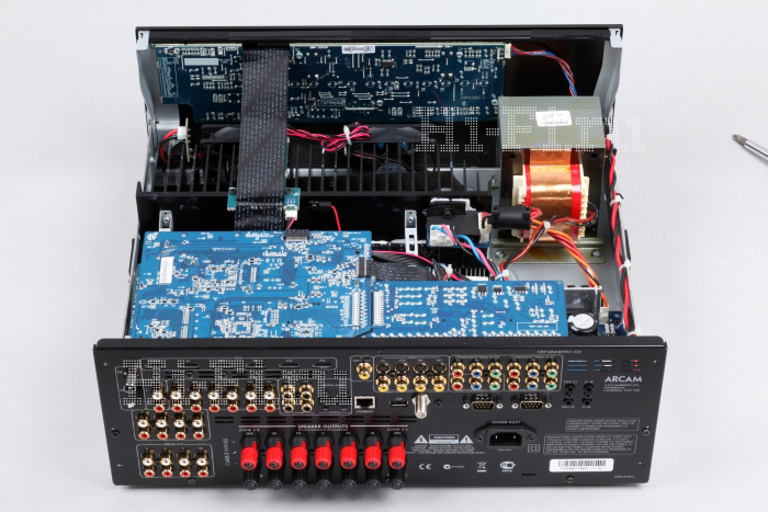 АV-ресивер Arcam FMJ AVR360