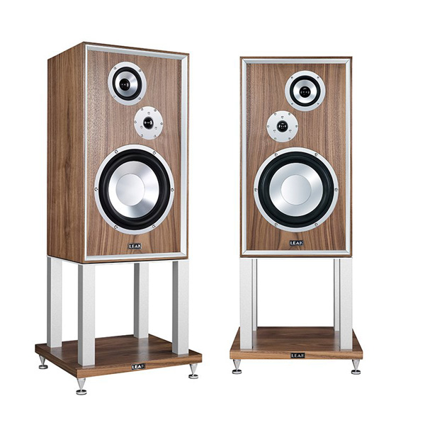 LEAK Sandwich 250 With Stand Walnut