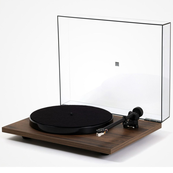 Rega Planar 1 Plus Walnut (Carbon)