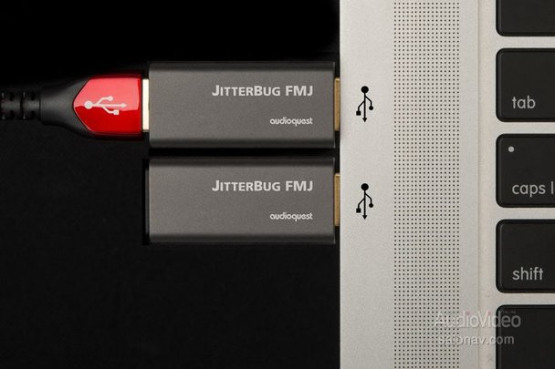 AudioQuest-JitterBug-FMJ-03-770x513-1.jpg