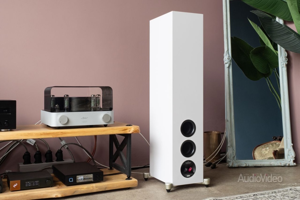 MartinLogan_Motion_Foundation_F1_60.jpg