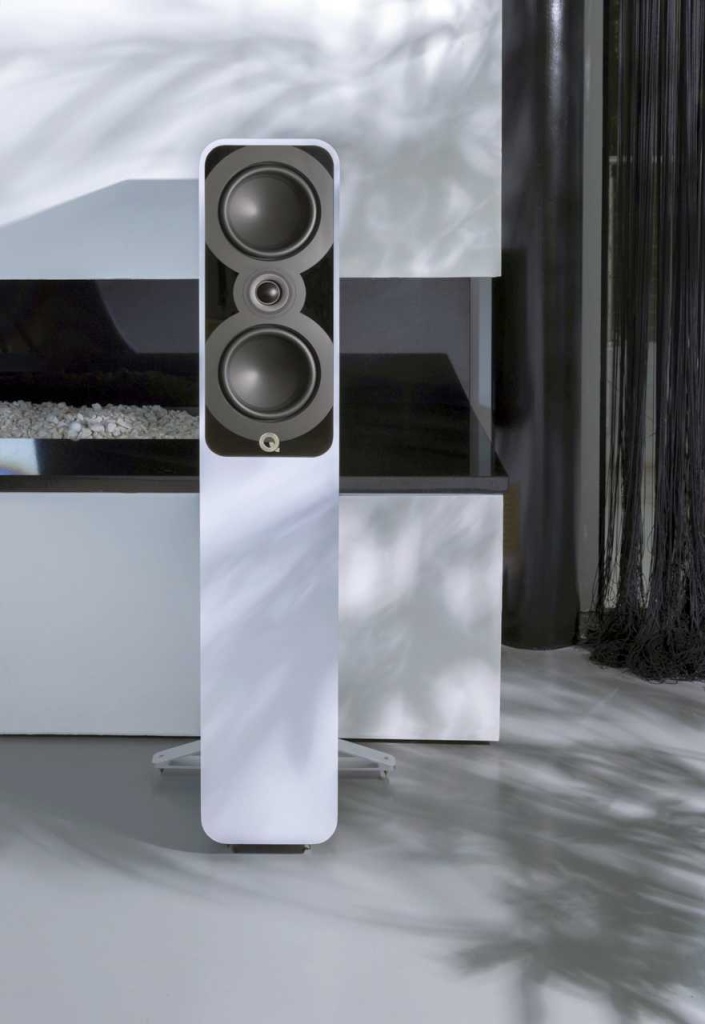 Q_Acoustics_5040_white_lifestyle.3.jpg