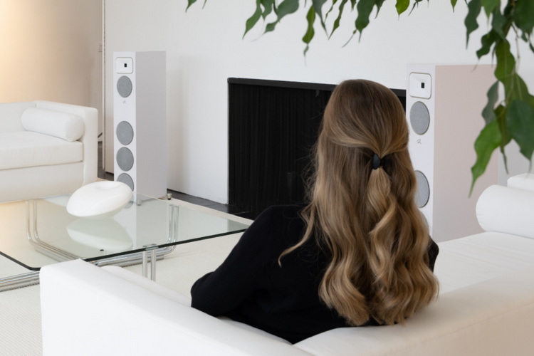 MartinLogan_MotionFoundation_01_02.jpg