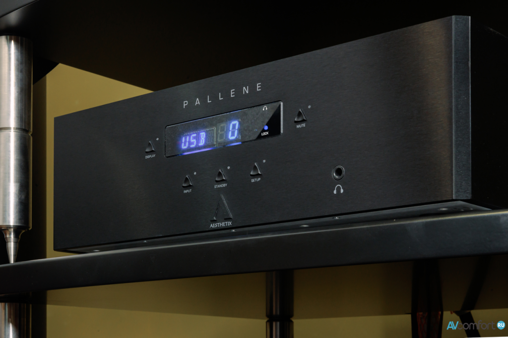Усилитель мощности Aesthetix Dione и предусилитель Aesthetix Pallene в AVComfort
