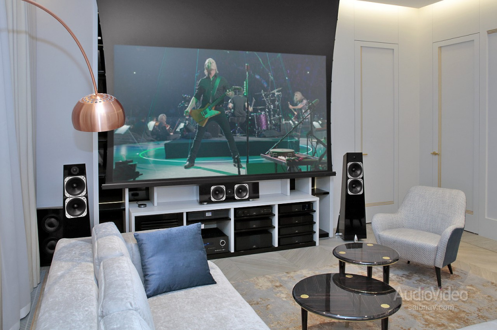 Naim_and_Totem_Acoustic_system_03.jpg