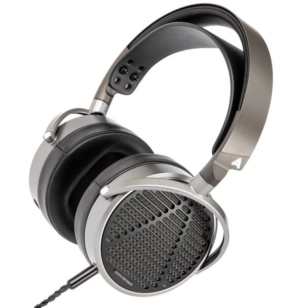 Audeze-MM-100-3Q-White-BK-IMG-0275-FrontWeb.jpg