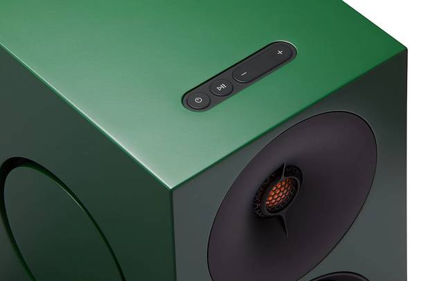 Cambridge-Audio-LRSpeakers-LRM-Green-Detail1.jpg