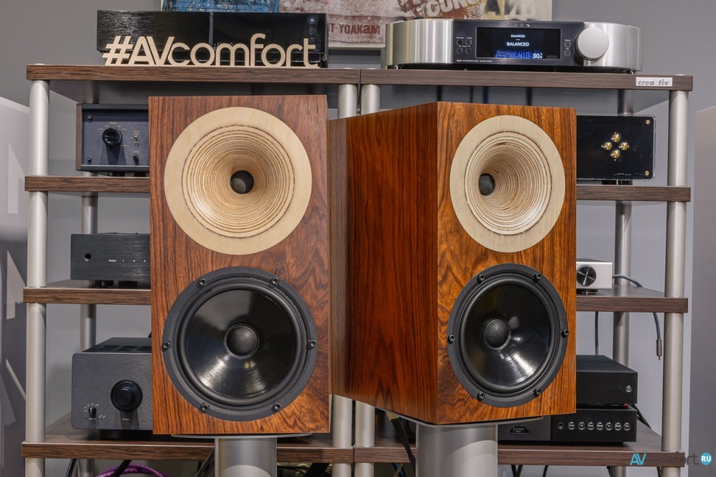 Полочная акустика ODEON AUDIO Orfeo в AVComfort