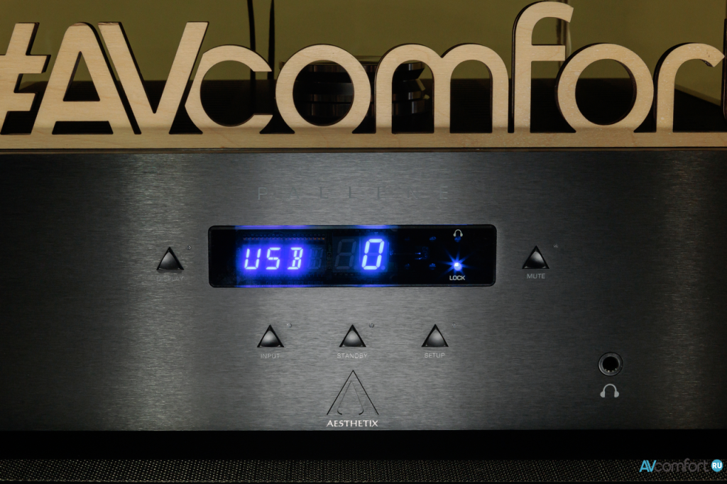 Усилитель мощности Aesthetix Dione и предусилитель Aesthetix Pallene в AVComfort