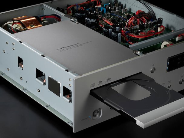 luxman-d-07x-mecha.jpg