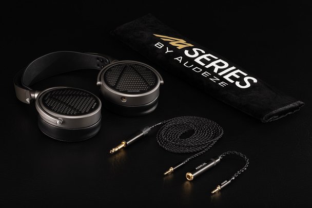 Audeze-MM-100-In-The-Box-Black-BK-IMG-0408.jpg