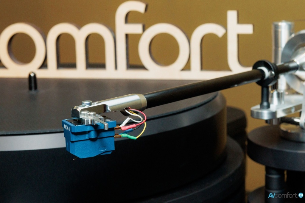 Проигрыватель винила Acoustic Signature Tornado Neo в AVComfort.ru