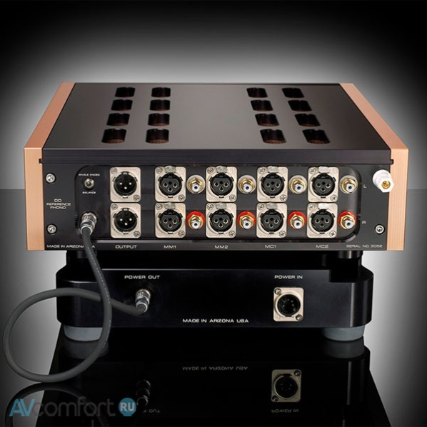 Dan D’Agostino Momentum Phonostage Silver