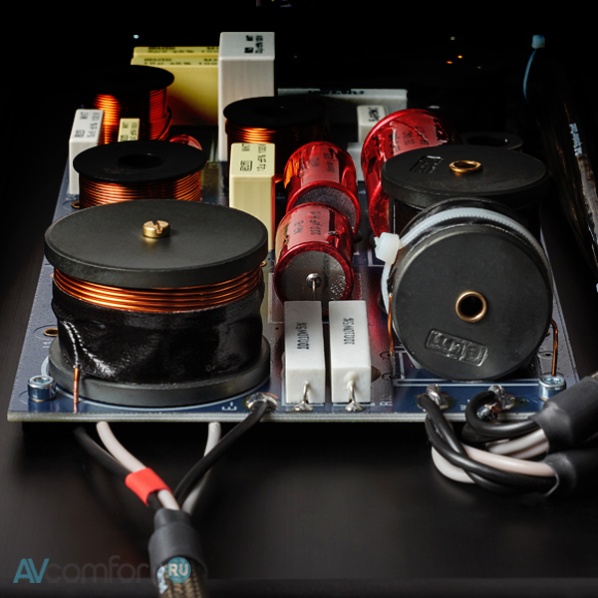 T+A Talis S 330 Black