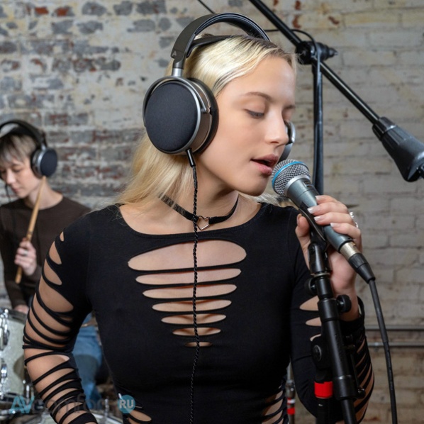 Audeze LCD-S20 Closed Back