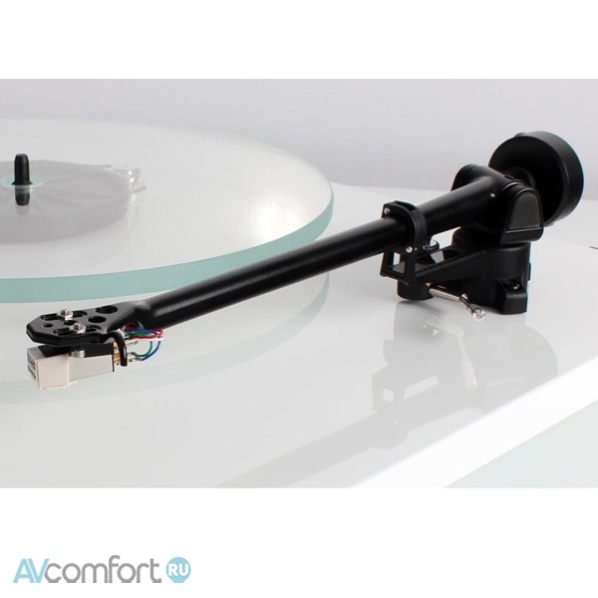 Rega RB 220