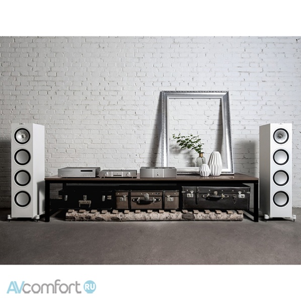 KEF Q150 Walnut