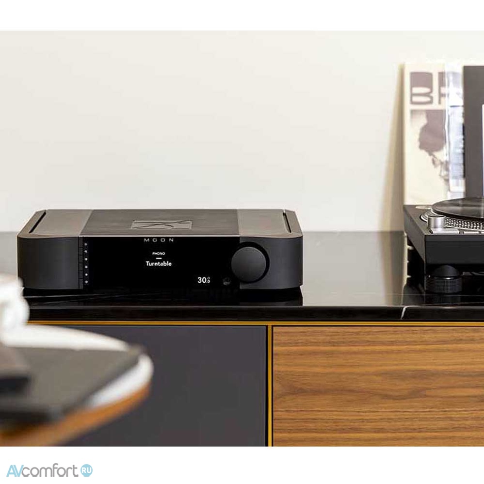 Moon by Simaudio Compass 341 Black
