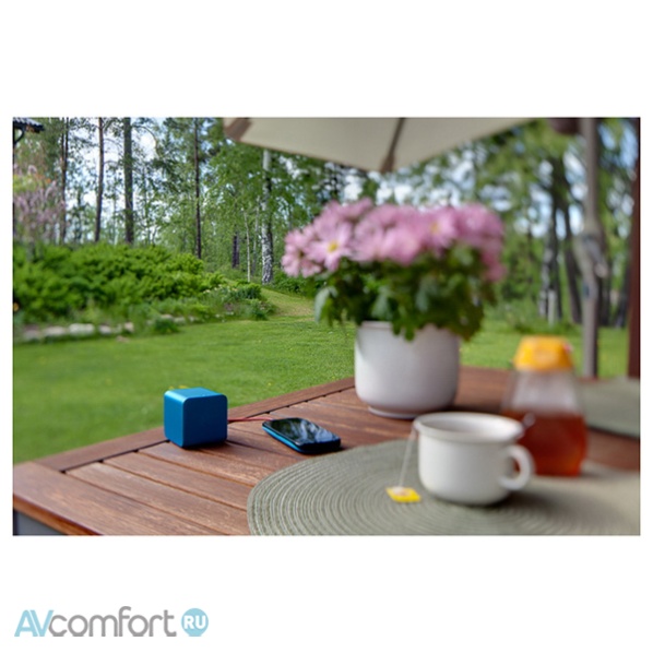 NuForce CUBE Blue