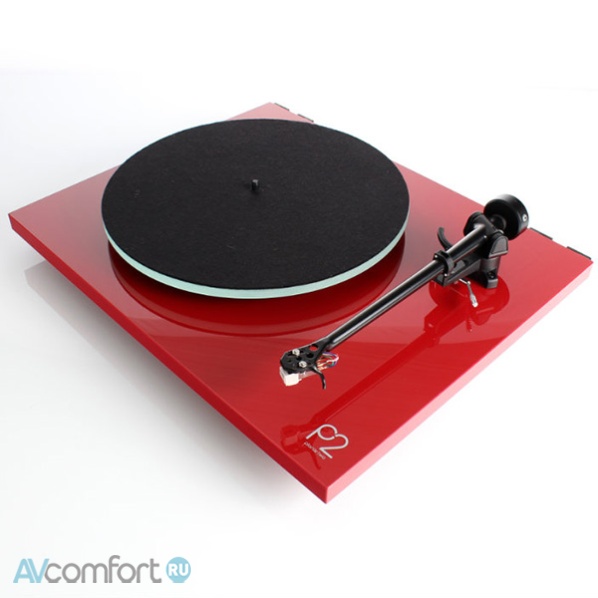 Rega PLANAR 2 Red (Carbon)