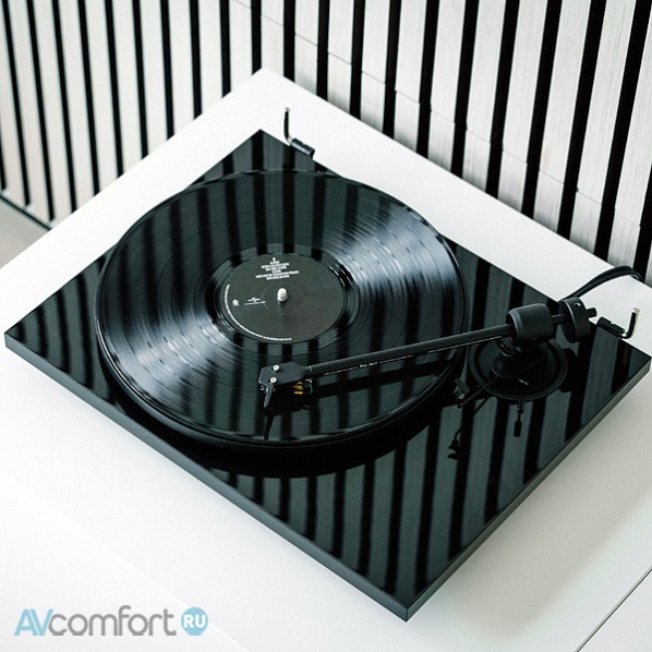 Pro-Ject E1.2 Phono (Pick It MM E) Walnut