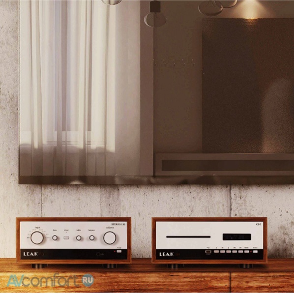 LEAK STEREO 130 Walnut