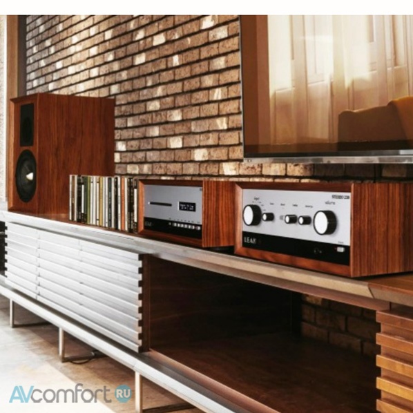 LEAK STEREO 230 Walnut