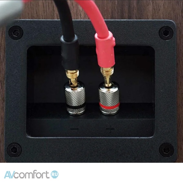 Elipson Heritage XLS 15 Walnut Elipson Heritage XLS 15 Walnut