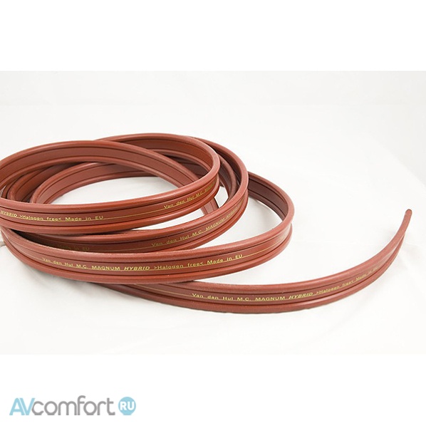 AVComfort, Van Den Hul The Magnum Hybrid