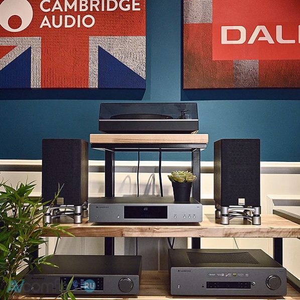DALI Opticon 1 Mk2 Tobacco Oak