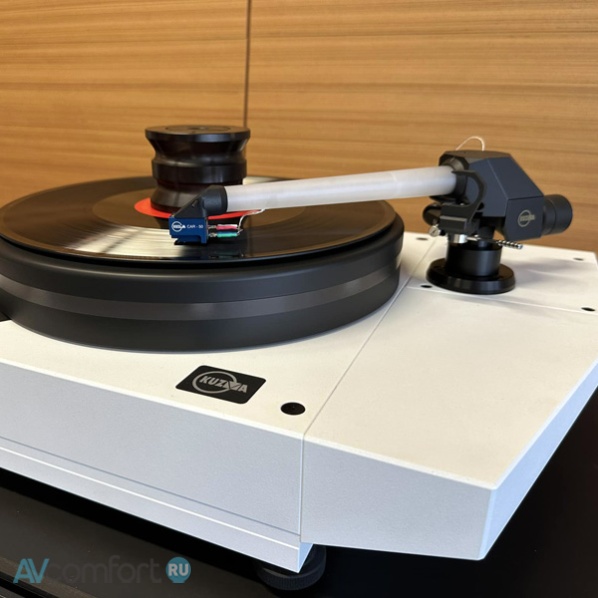 Kuzma Safir 9
