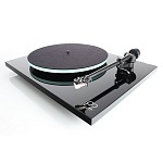 REGA PLANAR 2 Piano Black (Carbon)